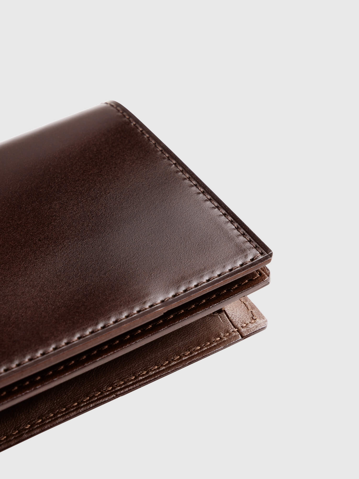 【新発売・数量限定色】コードバン 名刺入れ 002