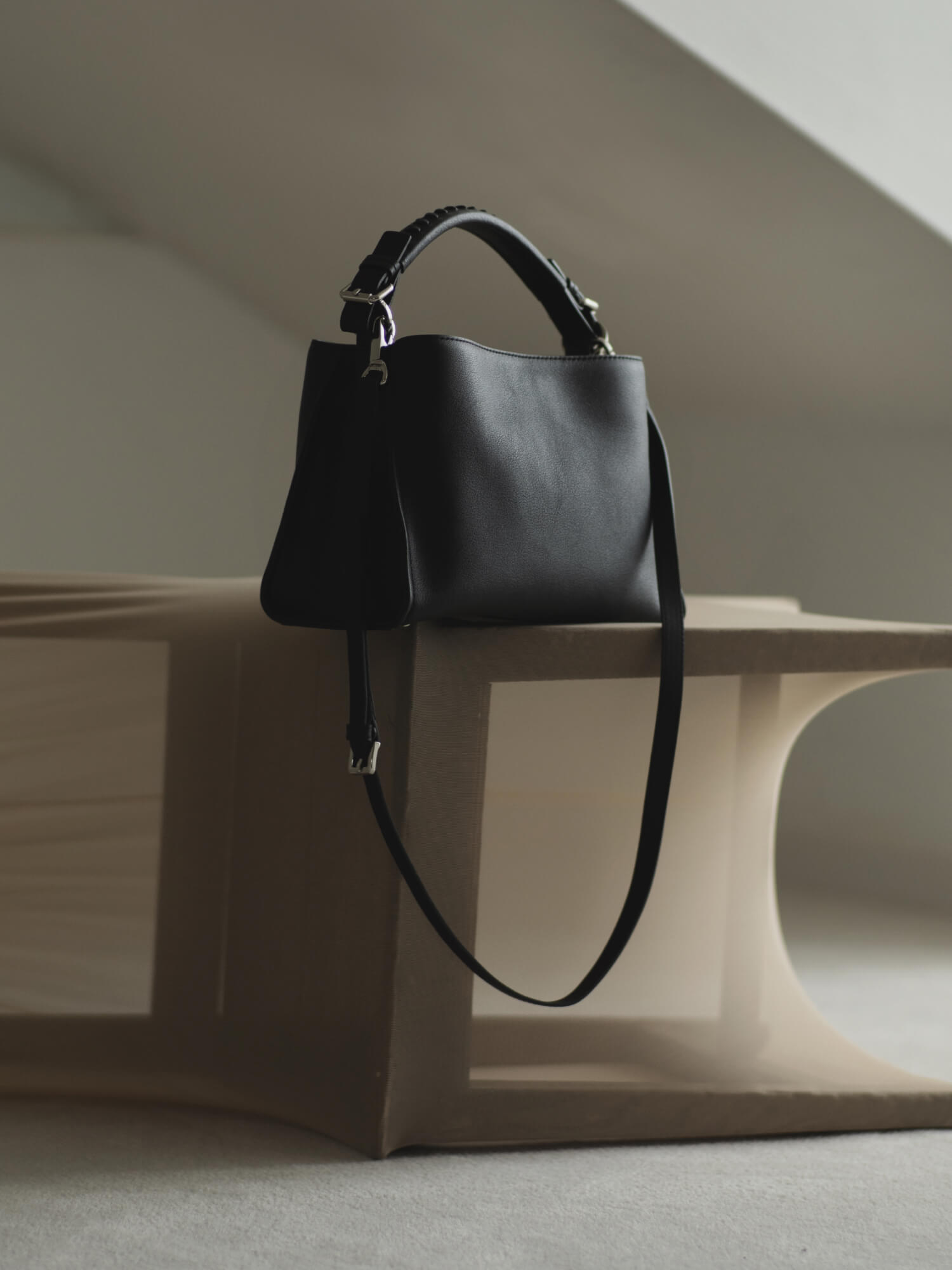 【数量限定色】クラルテ 2wayワンハンドルショルダー