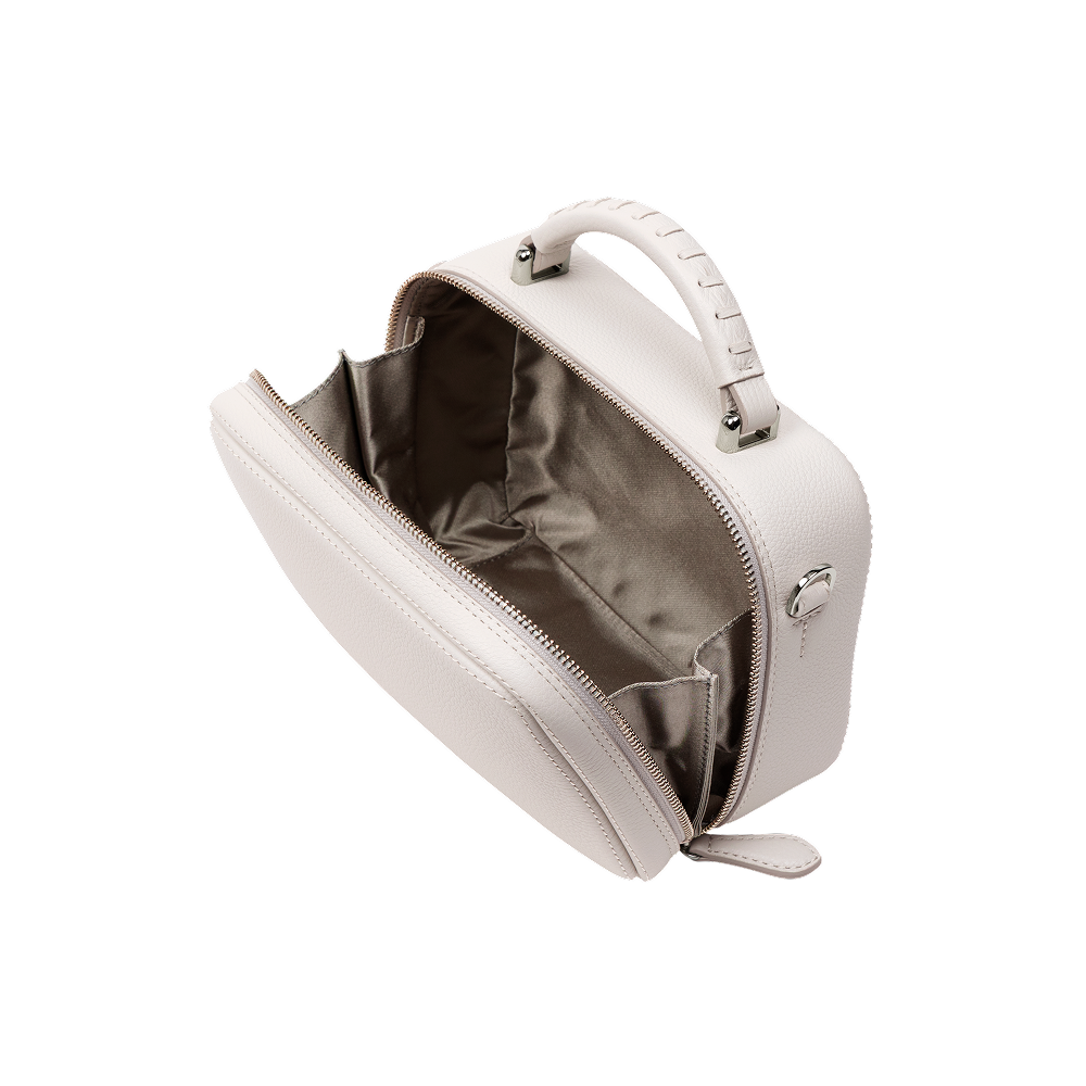 ホワイトサンド/内装