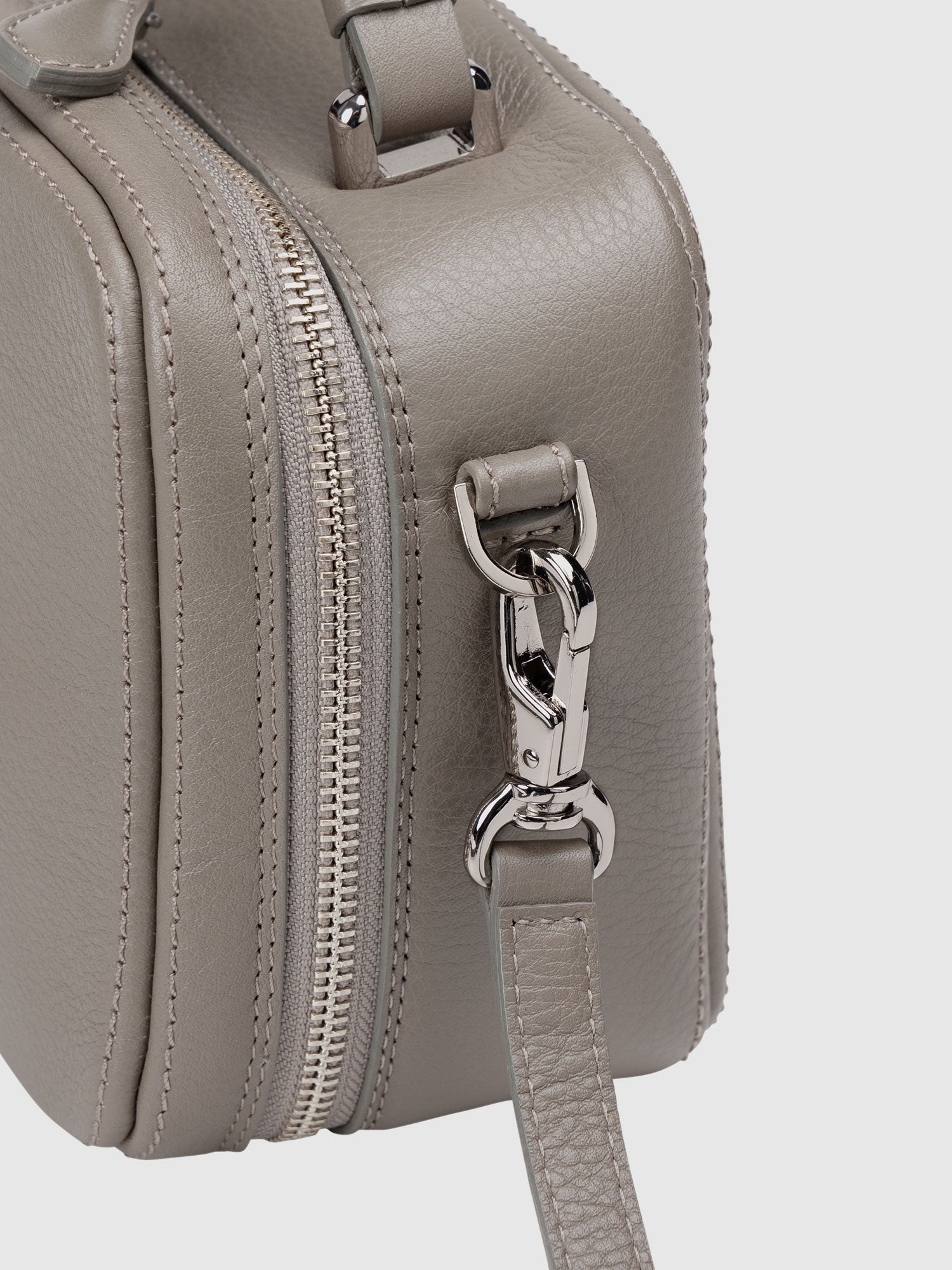 【数量限定色】クラルテ スウィングミニショルダー