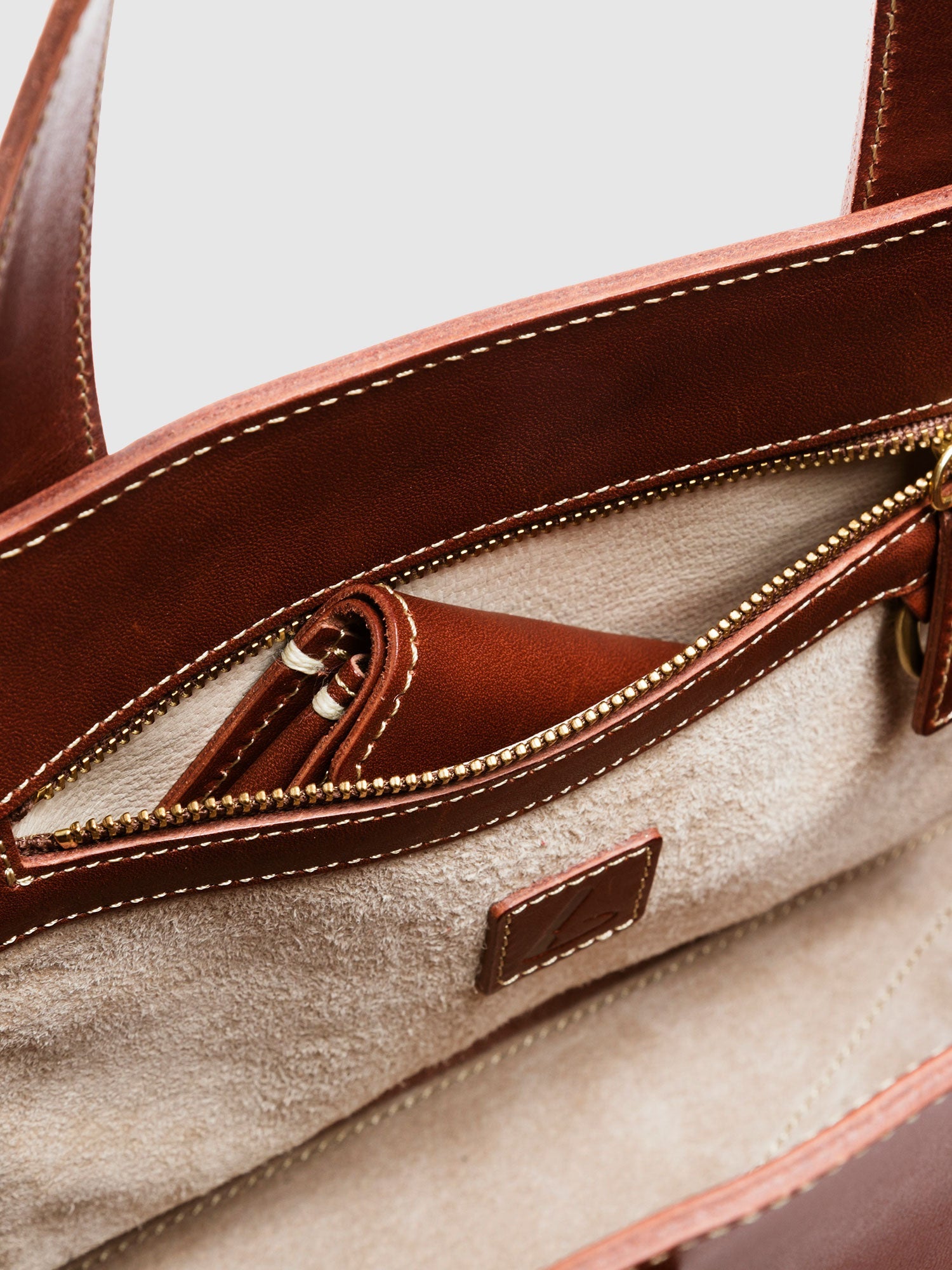 【数量限定色】ディアリオ ハンディトート