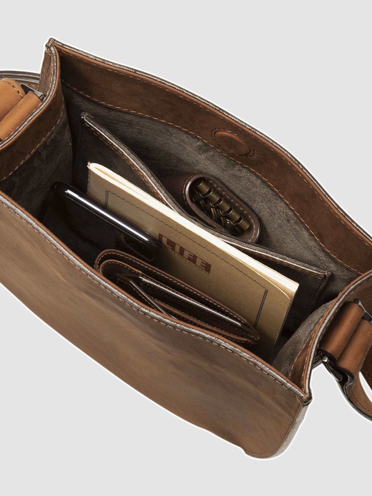 オリジンオイルヌメ ヴェイスショルダー