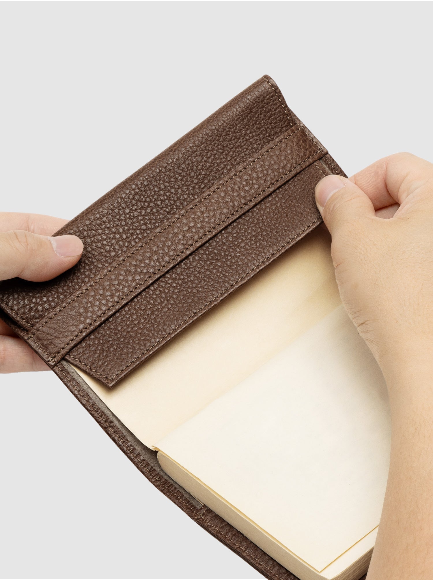 トーンオイルヌメ アンティック文庫カバー