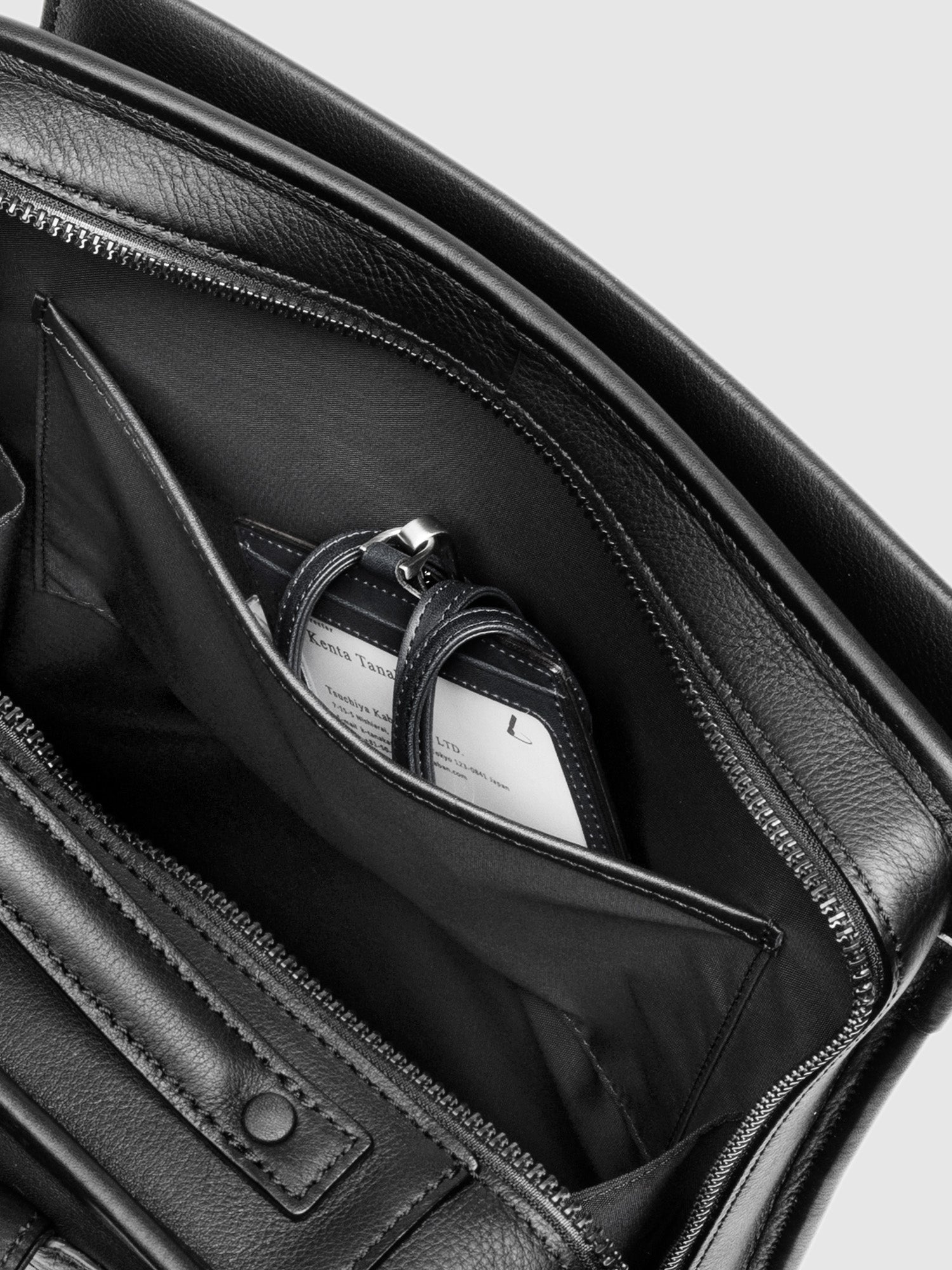 ヴァイノ ミディアムスクエアバックパック(防水)