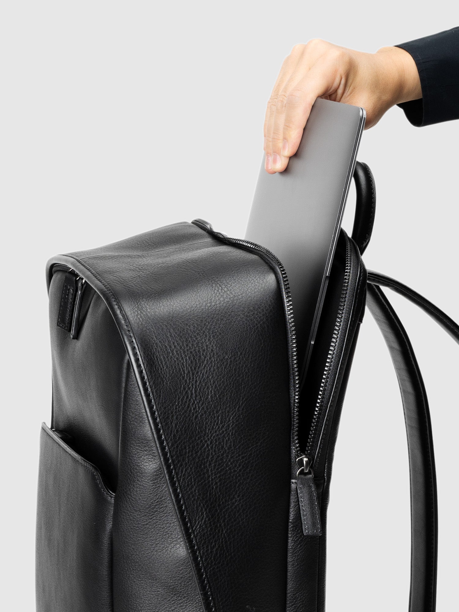 ヴァイノ ラウンドバックパック(防水)