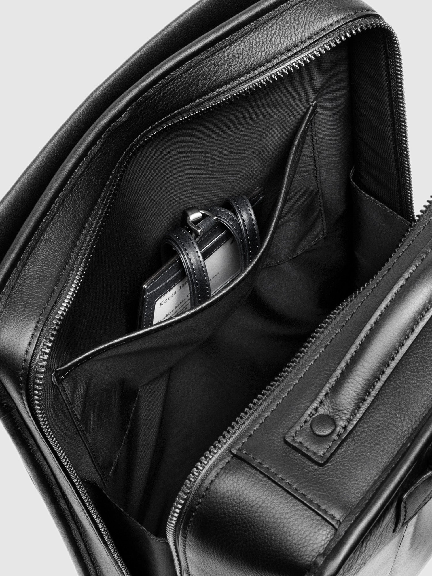 ヴァイノ スクエアバックパック(防水)