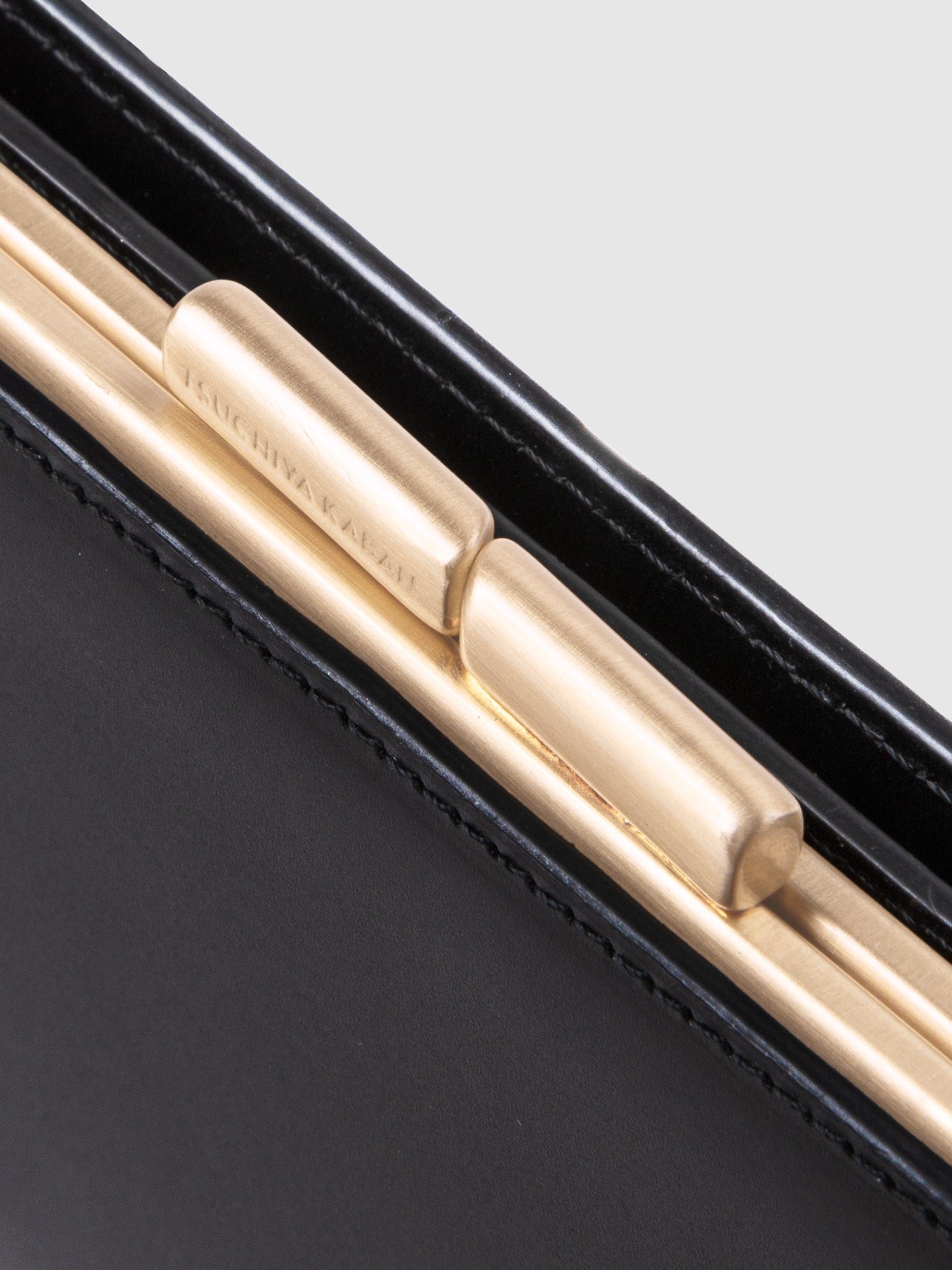 【新発売】TSUCHIYA Class レベーヌ ロングウォレット