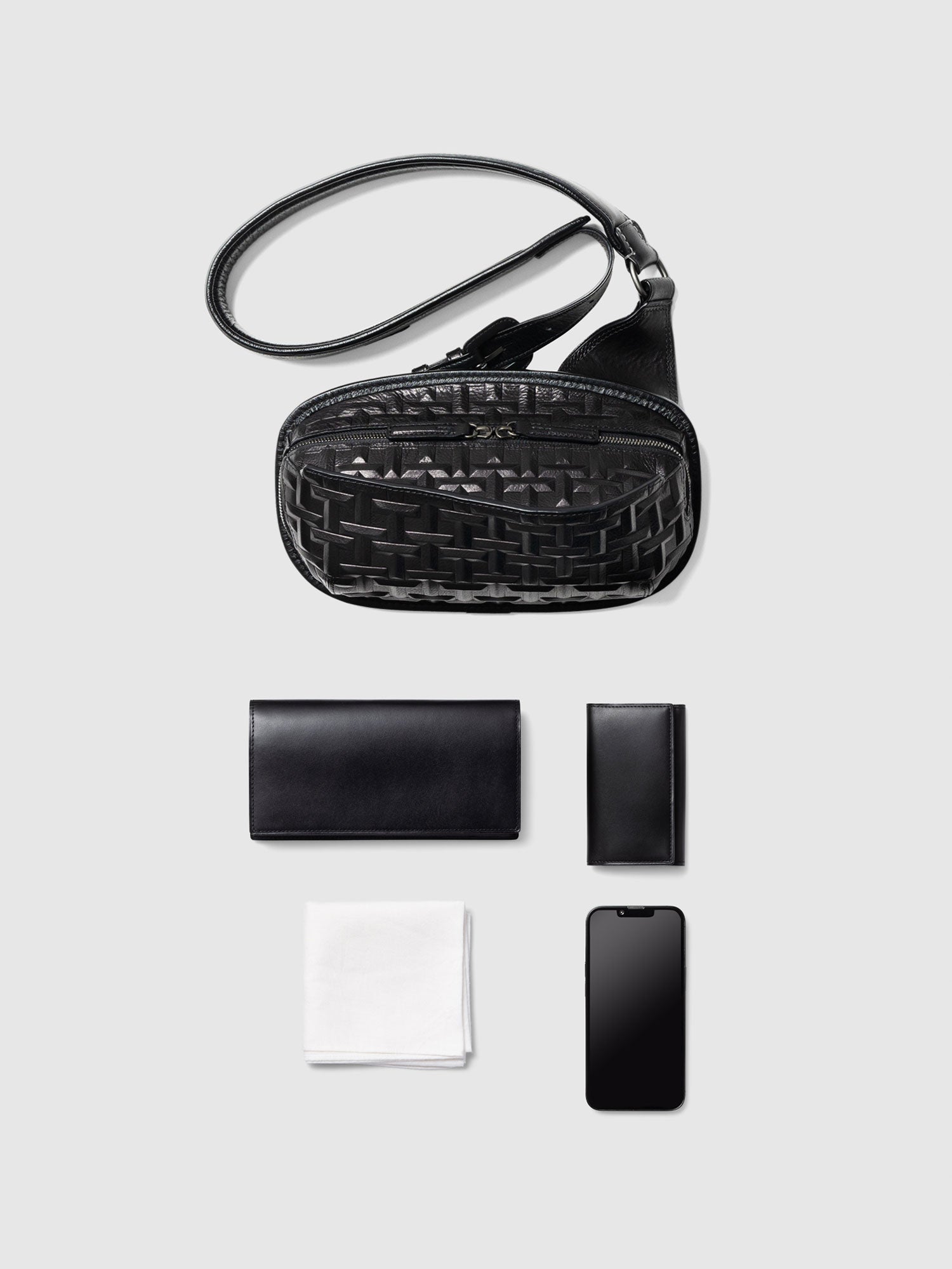 TSUCHIYA クロスボディバッグ(シグネチャーレイズド)