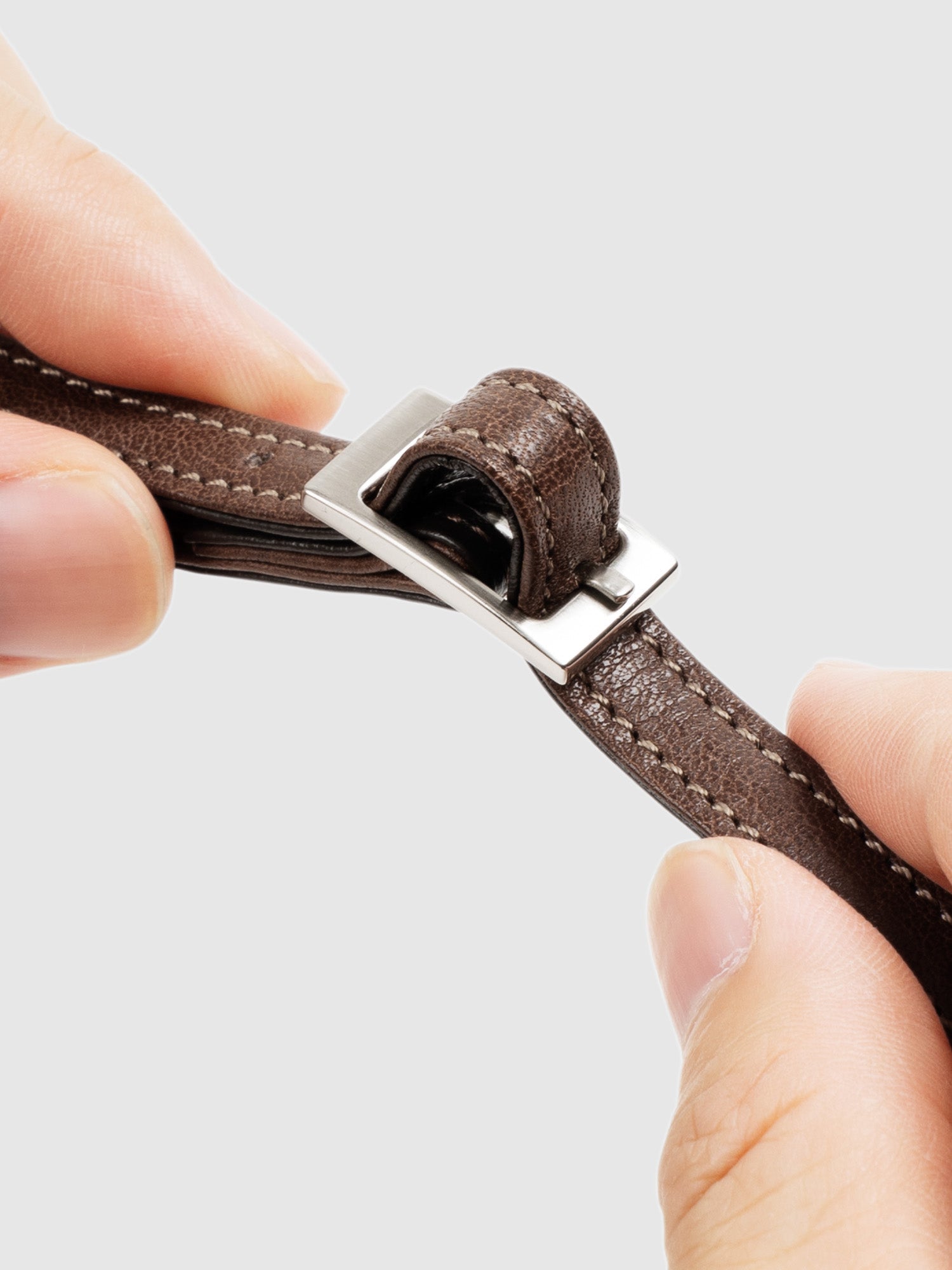 レザースマホストラップ