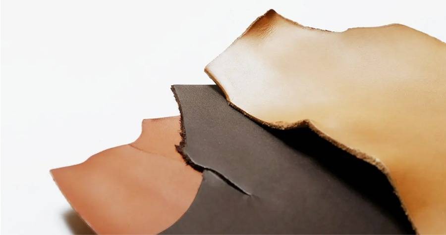 【徒然革】 なぜ土屋鞄は「ヌメ革」が好き？