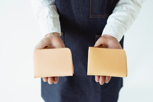 【徒然革】 革を語るメルマガ：革の「日焼け」は味になる