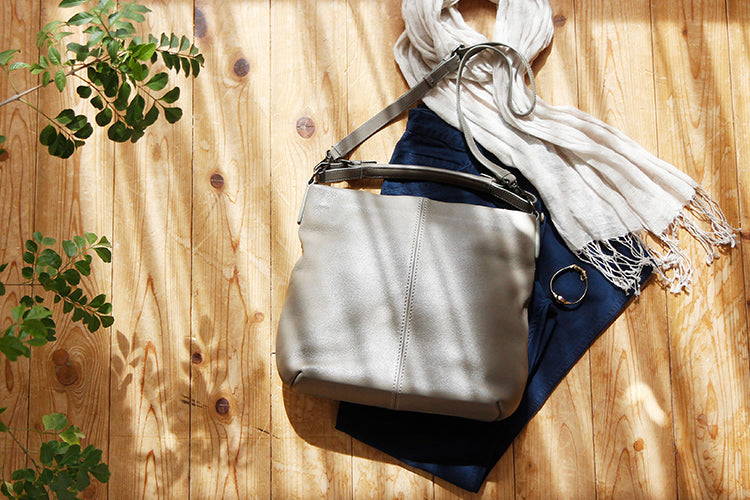 革とながく付き合うために　色移り編