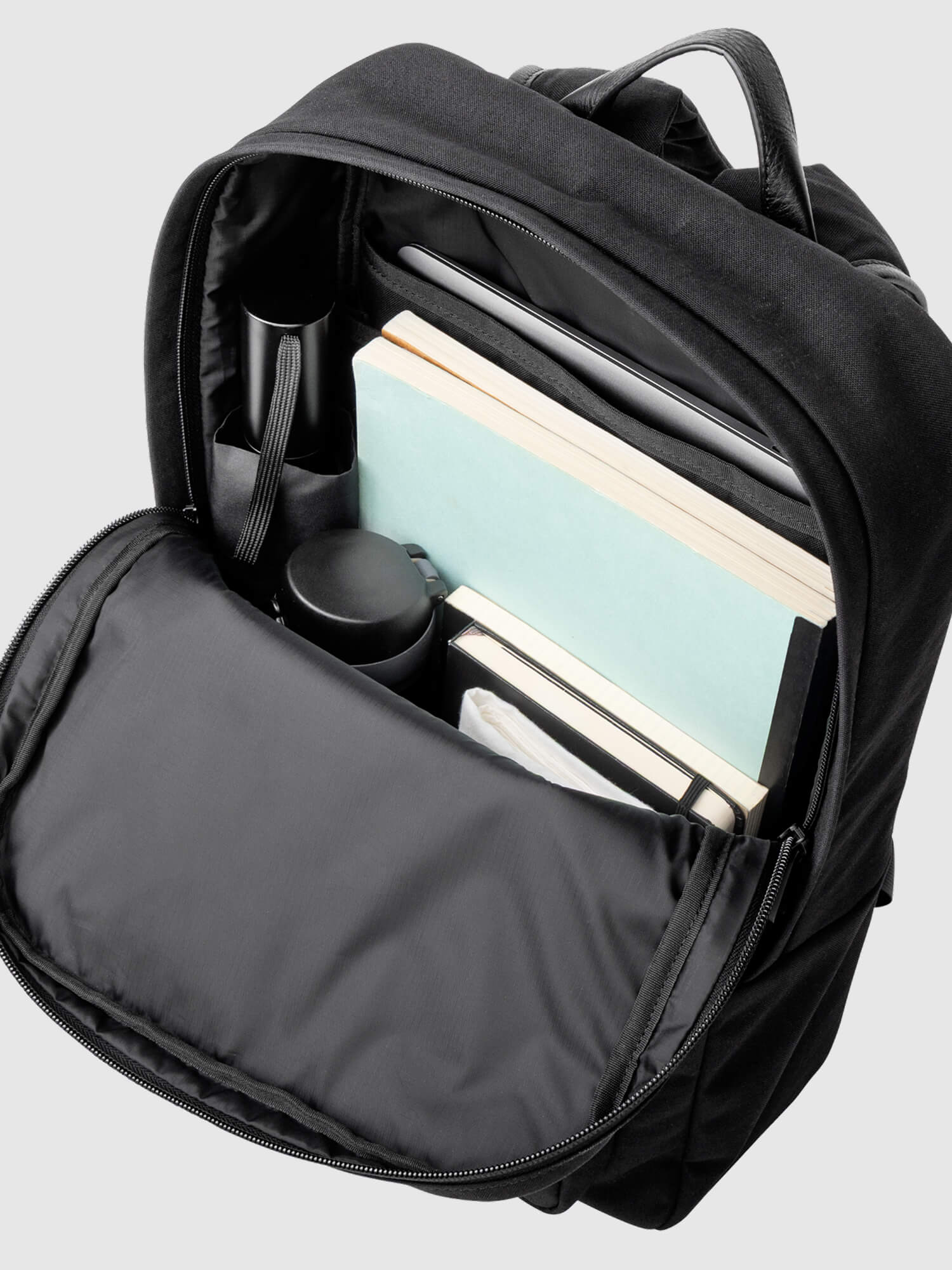 【新発売】CORDURA®×レザー コンビスリムバックパック