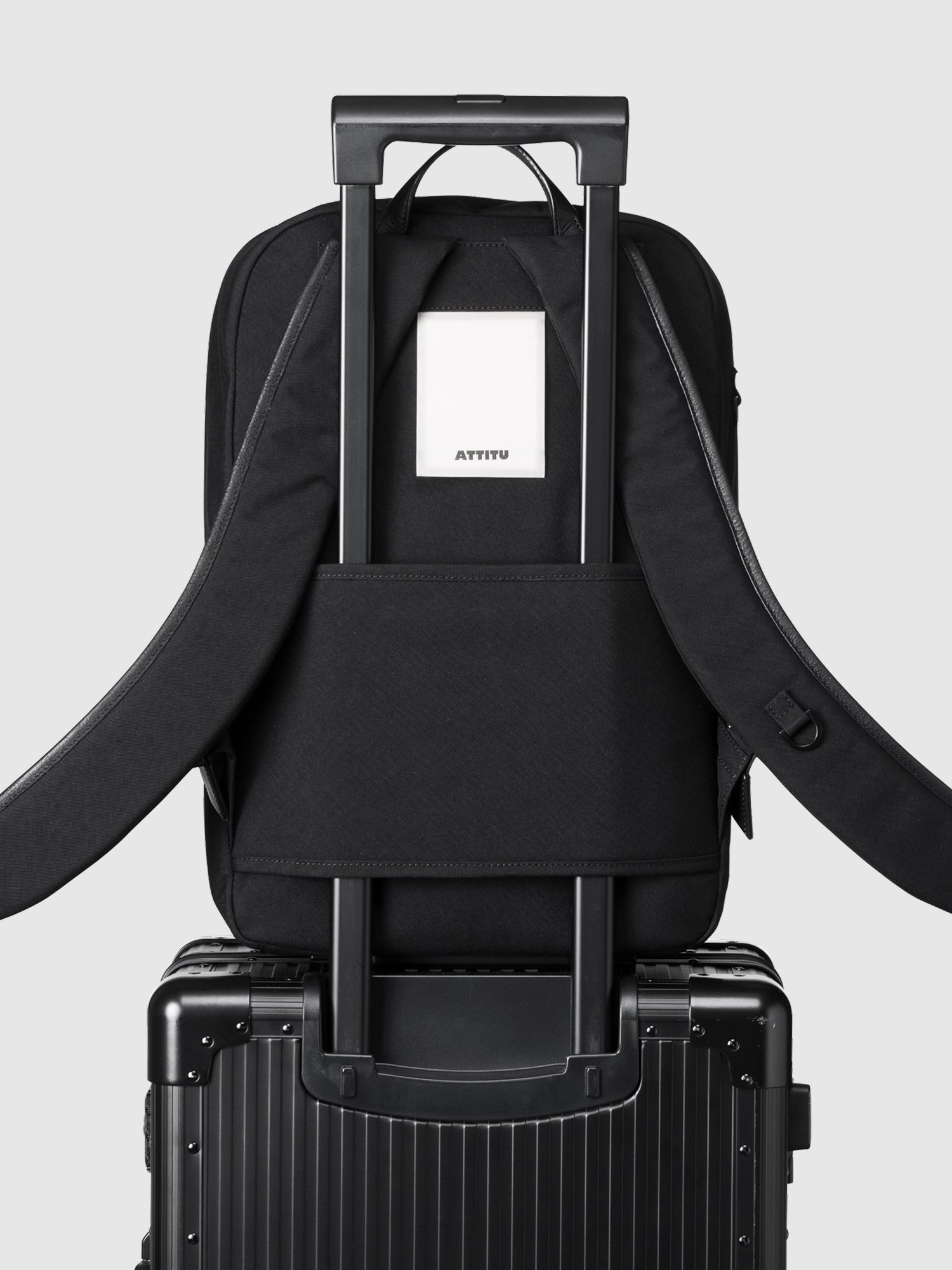 【新発売】CORDURA®×レザー コンビスリムバックパック