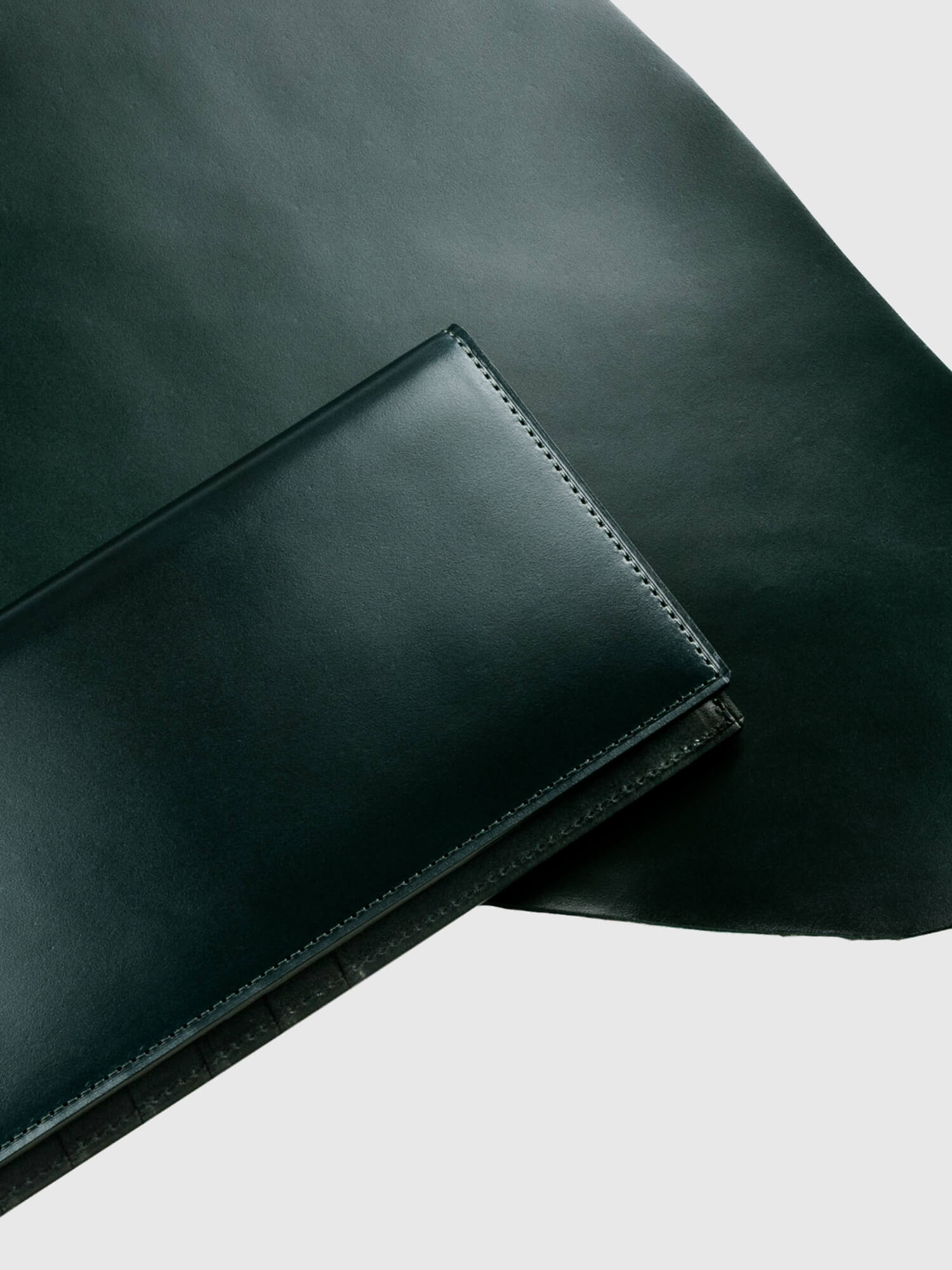 【新発売】コードバン 長札入れ (縦型) 002