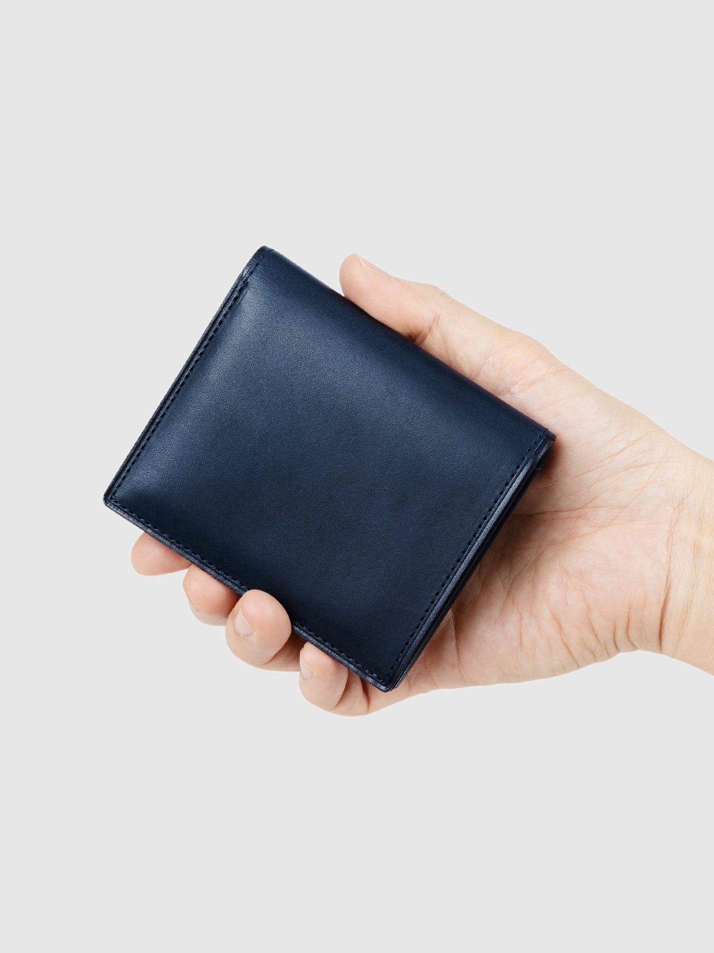 二つ折りミニウオレット　牛ヌメブルー 二つ折りミニウオレット 牛ヌメブルー ヌメ 二折財布(スリム) – 二