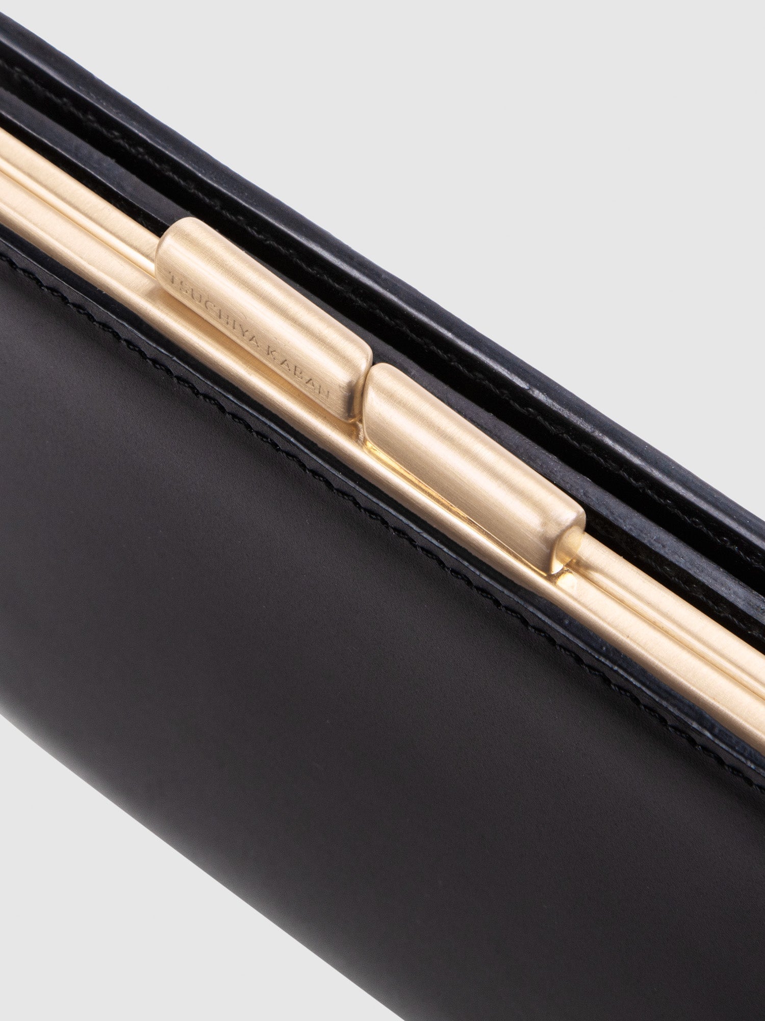 【新発売】TSUCHIYA Class レベーヌ フォールディングウォレット