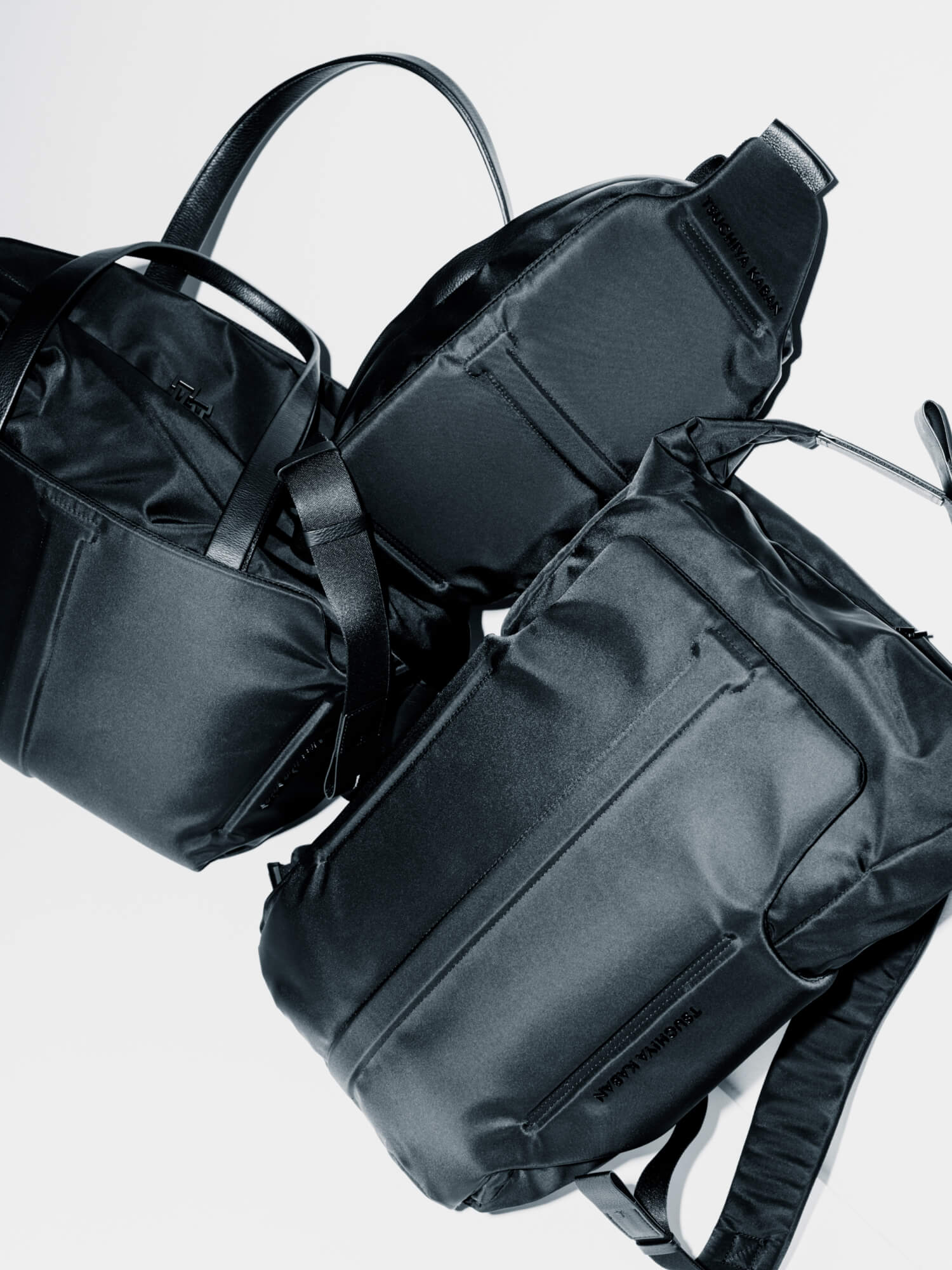 【数量限定型】60周年モデル 60Solid Crossbody bag