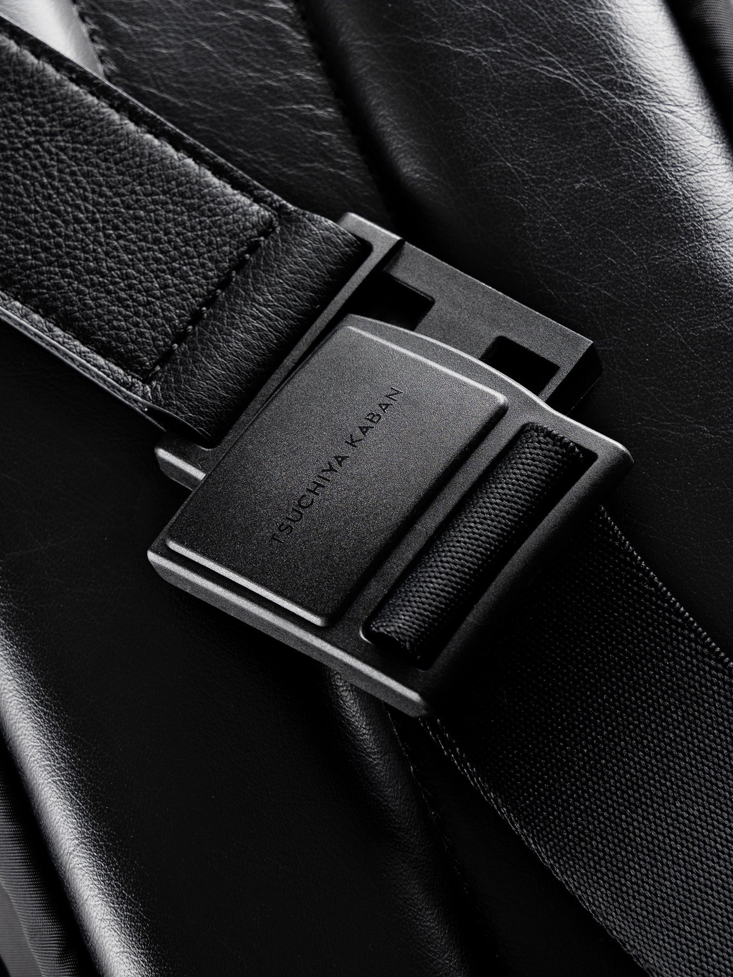 【数量限定型】60周年モデル 60Solid Crossbody bag